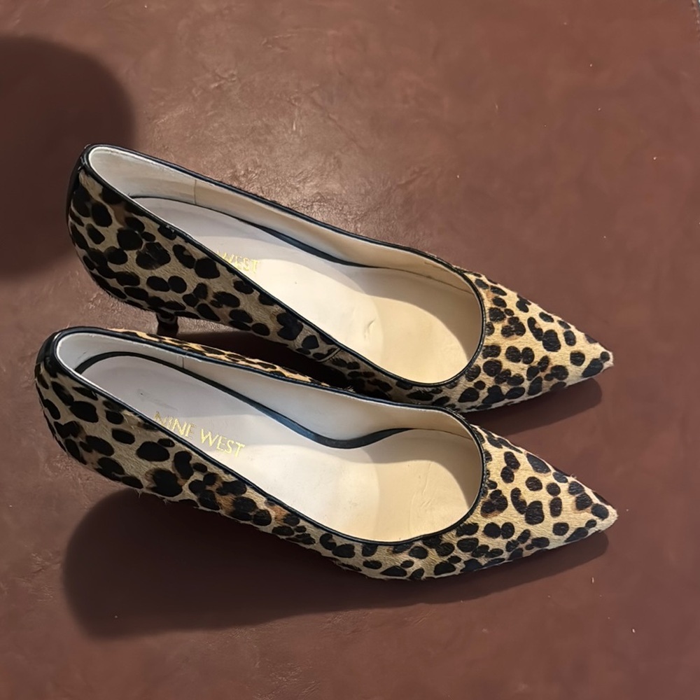 Nine West Brown and Black Heels Classic Elegance - Picture 8 of 13